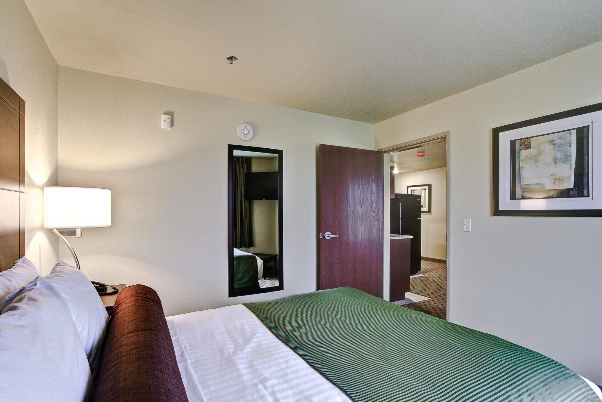 Cobblestone Hotel & Suites Pulaski/Green Bay Luaran gambar