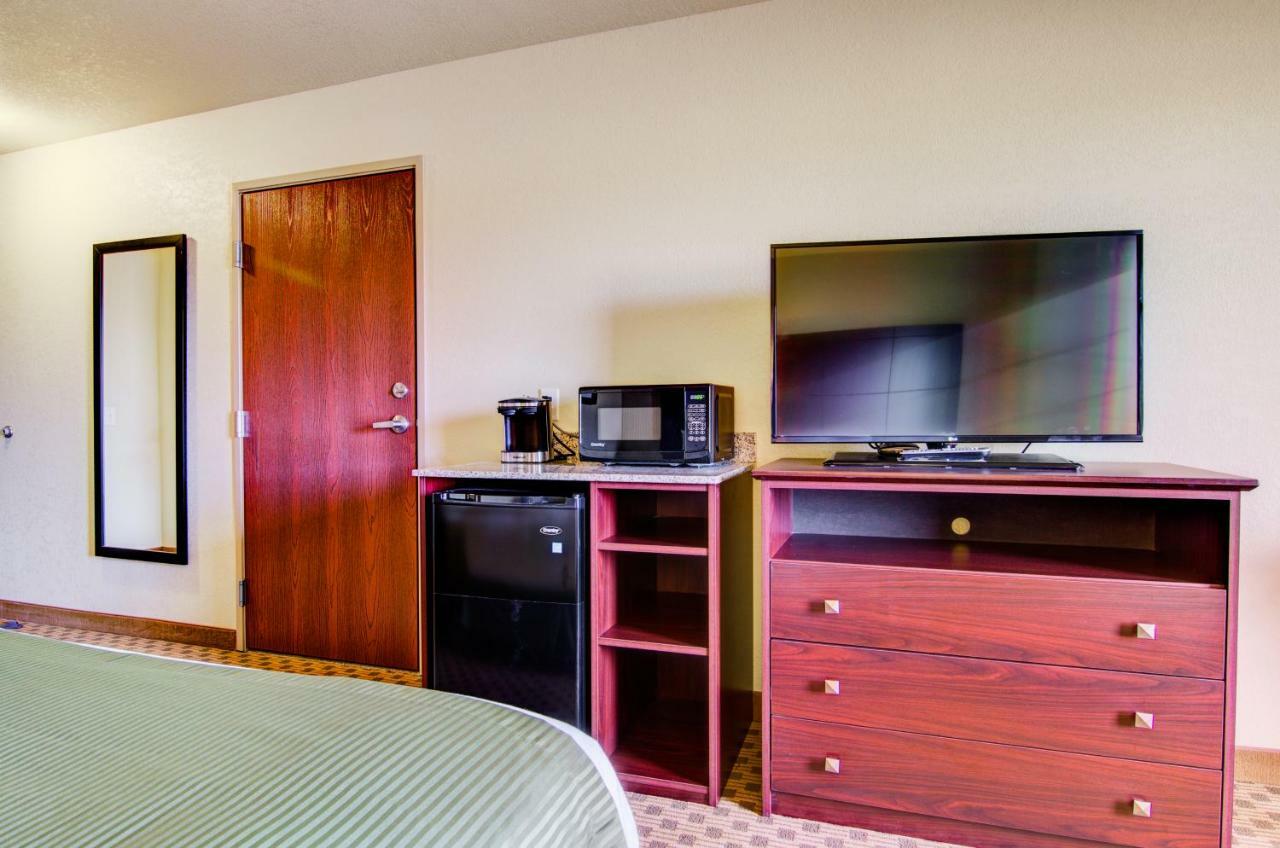 Cobblestone Hotel & Suites Pulaski/Green Bay Luaran gambar